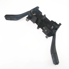 SEAT TOLEDO SİNYAL + SİLECEK KOLU ÜNİTESİ 2012--2015